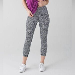 Lululemon Athletica Wunder Under High-Rise Leggings - Size 4